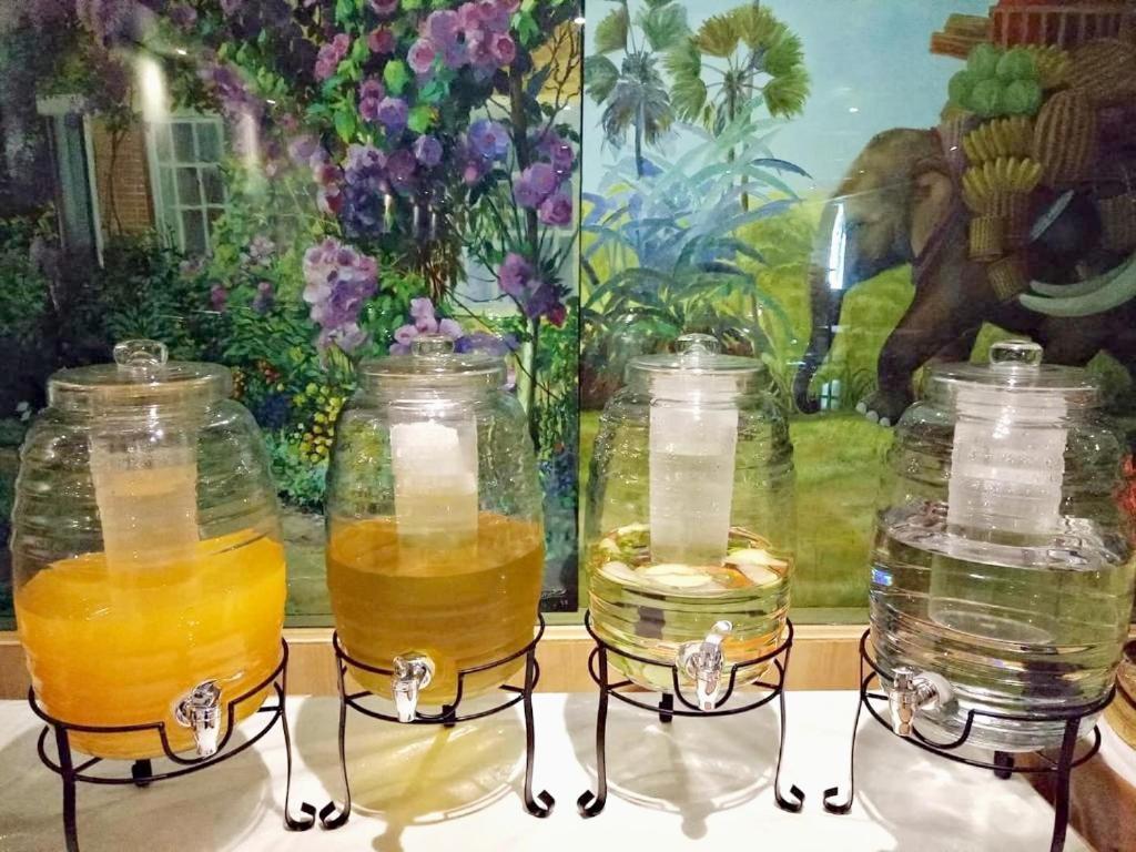Khuang Singh Residence & Hotel Chiangmai Чиангмай Екстериор снимка