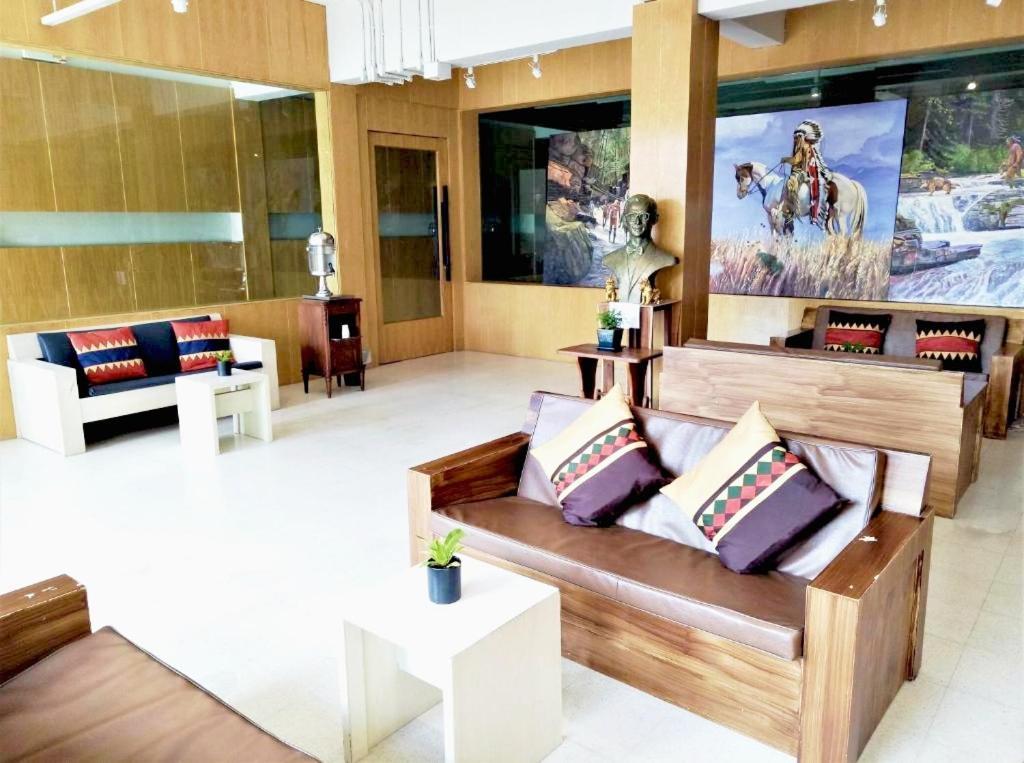 Khuang Singh Residence & Hotel Chiangmai Чиангмай Екстериор снимка