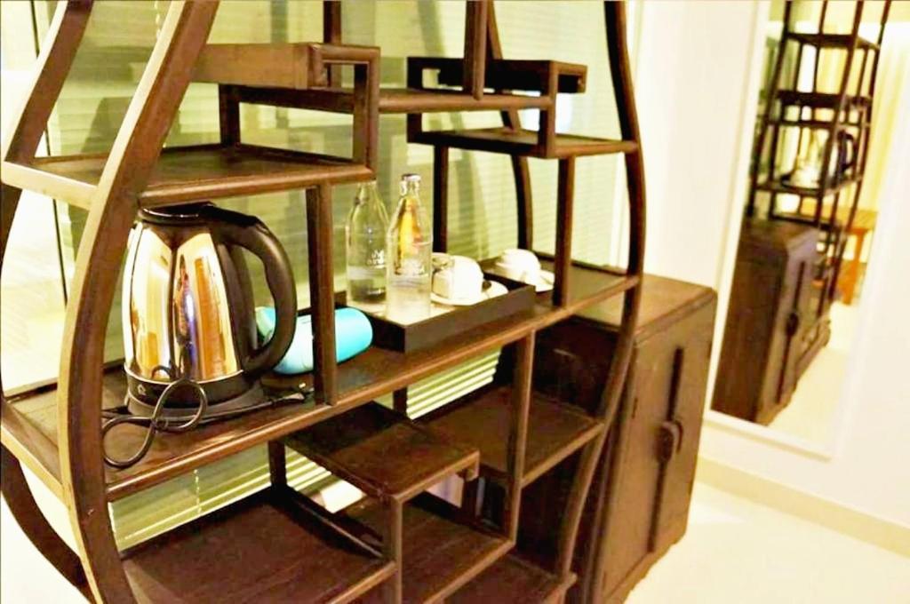 Khuang Singh Residence & Hotel Chiangmai Чиангмай Екстериор снимка