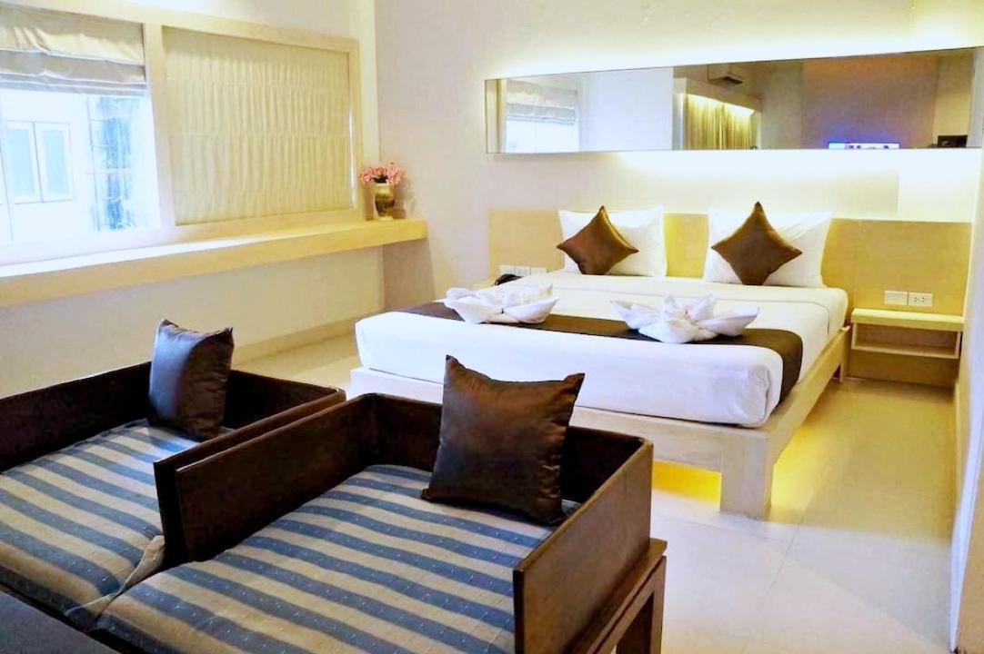 Khuang Singh Residence & Hotel Chiangmai Чиангмай Екстериор снимка